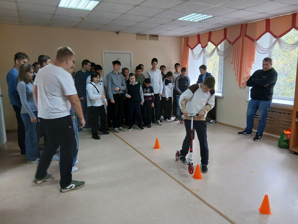 БЕЗОПАСНОСТЬ ДОРОЖНОГО ДВИЖЕНИЯ