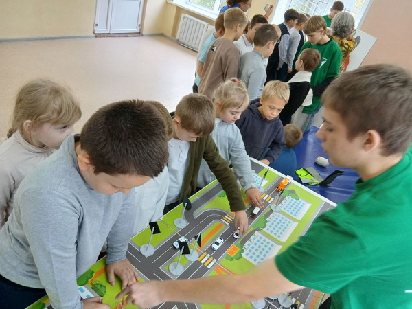 БЕЗОПАСНОСТЬ ДОРОЖНОГО ДВИЖЕНИЯ