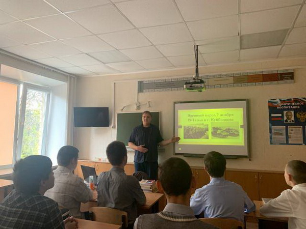 «Куйбышев - запасная столица»